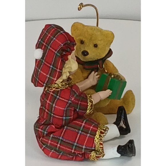 HALLMARK CHRISTMAS ORNAMENT 1994 Lucinda & Teddy SPECIAL EDITION - Picture 4 of 10